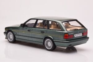 BMW Alpina B10 E34 Touring Dark Green MCG 1:18 MCG18331 Diecast — photo 5 of 6