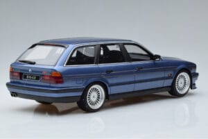BMW Alpina B10 E34 4.0 Touring Blue Otto 1:18 OT944 Resin — photo 2 of 6