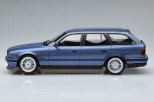 BMW Alpina B10 E34 4.0 Touring Blue Otto 1:18 OT944 Resin — photo 3 of 6