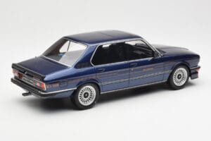 BMW Alpina B7S E12 Turbo Dark Sapphire Blue Metallic Otto 1:18 OT640 Resin — photo 2 of 6