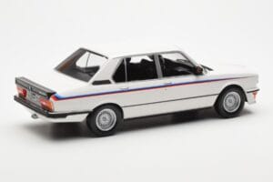 BMW M535i E12 White Norev 1:18 183265 Diecast — photo 2 of 5