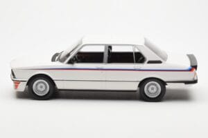 BMW M535i E12 White Norev 1:18 183265 Diecast — photo 3 of 5