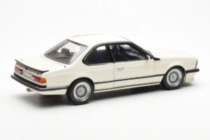 BMW M635 CSi E24 White Dealer Edition AUTOart 1:18 80430145829 Diecast — photo 3 of 8