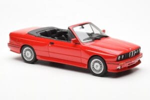BMW M3 E30 Cabriolet Red Otto 1:18 OT077 Resin — photo 4 of 6