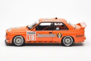 BMW M3 E30 #19 A. Hahne Jägermeister DTM 1992 AUTOart 1:18 89248 Diecast — photo 4 of 8