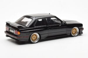 BMW M3 E30 Sport Evolution Black Custom Wheels AUTOart 1:18 70562 Diecast — photo 3 of 8