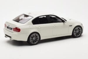 BMW M3 E90 Sedan White GT Spirit 1:18 GT053 Resin — photo 2 of 6