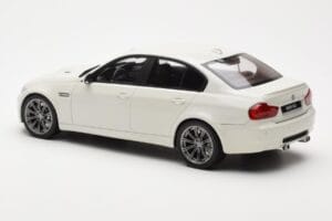 BMW M3 E90 Sedan White GT Spirit 1:18 GT053 Resin — photo 5 of 6