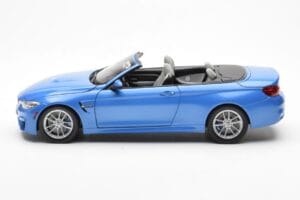 BMW M4 F83 Cabriolet Yas Marina Blue Paragon 1:18 80432339612 Diecast — photo 4 of 8