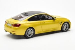 BMW M4 F82 Austin Yellow Metallic Paragon 1:18 80432339606 Diecast — photo 3 of 8