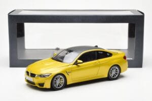 BMW M4 F82 Austin Yellow Metallic Paragon 1:18 80432339606 Diecast — photo 8 of 8