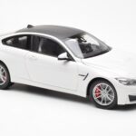 BMW M4 F82 Frozen Brilliant White Paragon 1:18 PA-97101 - image 6 of 8