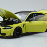 BMW M4 G82 Yellow Dealer Edition Minichamps 1:18 - image 2 of 8