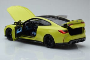 BMW M4 G82 Yellow Dealer Edition Minichamps 1:18 80435A51949 Diecast — photo 5 of 8