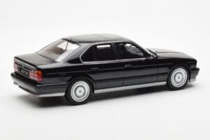 BMW M5 E34 Black Otto 1:18 OT690 Resin — photo 2 of 6