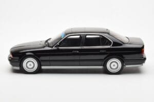 BMW M5 E34 Black Otto 1:18 OT690 Resin — photo 3 of 6