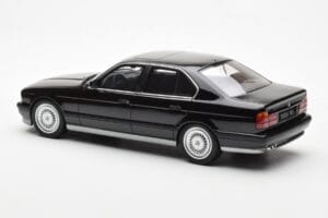 BMW M5 E34 Black Otto 1:18 OT690 Resin — photo 5 of 6