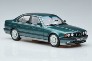 BMW M5 E34 Cecotto Edition Green Otto 1:18 OT968 Resin — photo 4 of 6