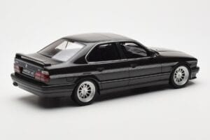BMW M5 E34 Hartge H5 V12 Diamond Black Metallic Otto 1:18 OT362 Resin — photo 2 of 6