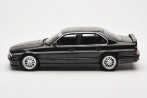 BMW M5 E34 Hartge H5 V12 Diamond Black Metallic Otto 1:18 OT362 Resin — photo 3 of 6