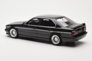 BMW M5 E34 Hartge H5 V12 Diamond Black Metallic Otto 1:18 OT362 Resin — photo 5 of 6