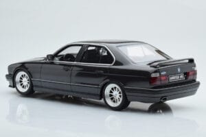 BMW M5 E34 Hartge Black Otto 1:18 OT362B Resin — photo 4 of 6