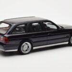 BMW M5 E34 Touring Diamond Black Otto 1:18 - image 2 of 6