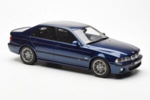 BMW M5 E39 Avus Blue Paint Issue Otto 1:18 OT070 Resin — photo 4 of 6