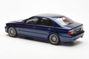 BMW M5 E39 Avus Blue Paint Issue Otto 1:18 OT070 Resin — photo 5 of 6