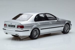 BMW M5 E39 Silver Otto 1:18 OT747B Resin — photo 2 of 7