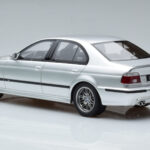 BMW M5 E39 Silver Otto 1:18 - image 5 of 7