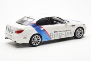 BMW M5 E60 Ring Taxi Nurburgring Kyosho 1:18 08593RT Diecast — photo 3 of 8