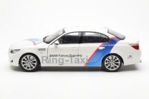 BMW M5 E60 Ring Taxi Nurburgring Kyosho 1:18 08593RT Diecast — photo 4 of 8