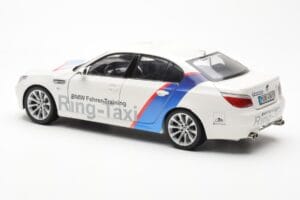 BMW M5 E60 Ring Taxi Nurburgring Kyosho 1:18 08593RT Diecast — photo 7 of 8