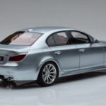 BMW M5 E60 Silver Otto 1:18 - image 2 of 6