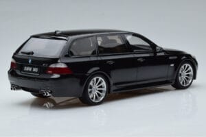 BMW M5 E61 Touring Black Otto 1:18 OT1020 Resin — photo 2 of 6
