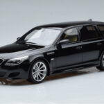 BMW M5 E61 Touring Black Otto 1:18