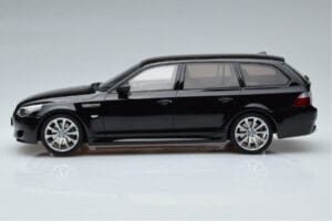 BMW M5 E61 Touring Black Otto 1:18 OT1020 Resin — photo 3 of 6