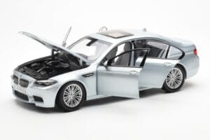 BMW M5 F10 Silverstone Silver Paragon 1:18 80432186353 Diecast — photo 2 of 8