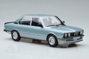 BMW M535i E12 Blue Norev 1:18 183269 Diecast — photo 4 of 6