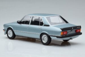 BMW M535i E12 Blue Norev 1:18 183269 Diecast — photo 5 of 6