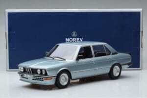 BMW M535i E12 Blue Norev 1:18 183269 Diecast — photo 6 of 6