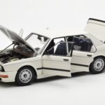BMW M535i E28 Alpine White AUTOart 1:18 - image 2 of 10