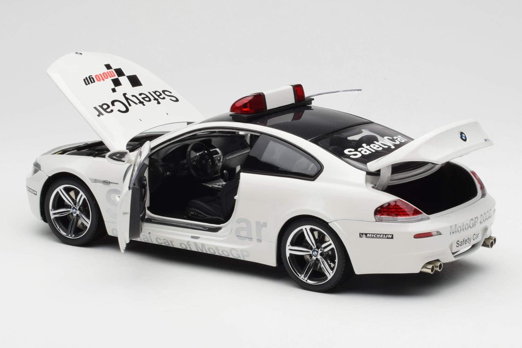 BMW M6 E63 MotoGP Safety Car 2006 Kyosho 1:18 08707GPB Diecast — photo 5 of 8