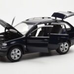 BMW X5 4.4i E53 Dark Blue Kyosho 1:18 - image 2 of 8
