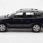BMW X5 4.4i E53 Dark Blue Kyosho 1:18 - image 4 of 8