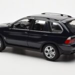 BMW X5 4.4i E53 Dark Blue Kyosho 1:18 - image 7 of 8