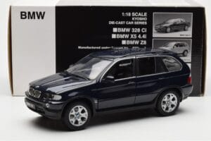 BMW X5 4.4i E53 Dark Blue Kyosho 1:18 08521DB Diecast — photo 8 of 8