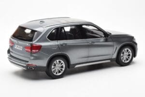 BMW X5 F15 Space Grey Paragon 1:18 80432318988 Diecast — photo 3 of 8