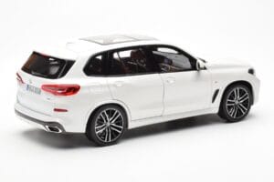 BMW X5 G05 White Paragon 1:18 80432450996 Diecast — photo 3 of 8